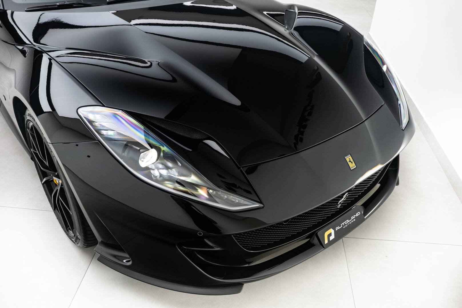 2020 FERRARI 812 SUPERFAST ( WARRANTY, SERVICE CONTRACT)